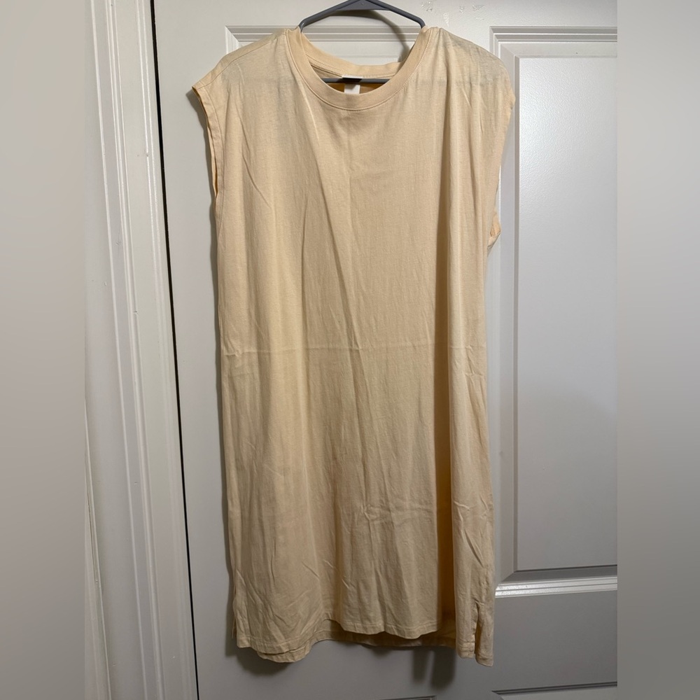 Oversize/T-Shirt Cream Sleeveless Dress